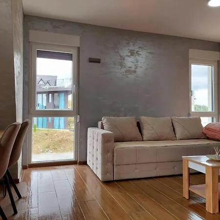 Divci Tron 12 Apartman