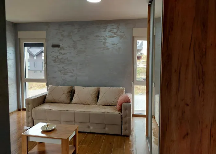 Divci Tron 12 Апартаменты Дивчибаре